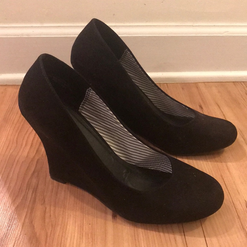 Womens Black Wedges. Size 11.5W